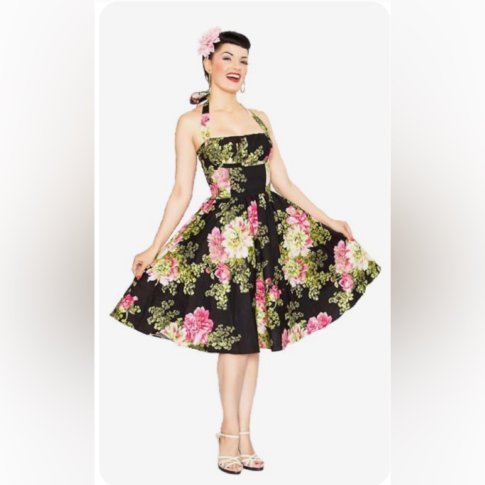 Bernie Dexter Belle Halter Top/Shelf Bust